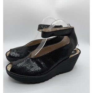 Fly London Yala Wedge Sandal Size EU40/ US9.5 Black Snake Embossed Leather Shoes